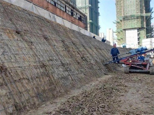 宝塔建筑边坡支护